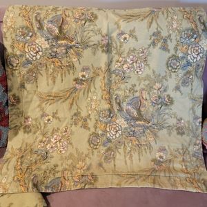 Pottery Barn Queen Duvet and 2 Euro Shams
